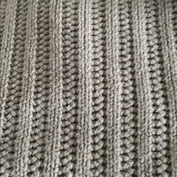 Express olive green cowl neck sweater - Picture 4 of 5